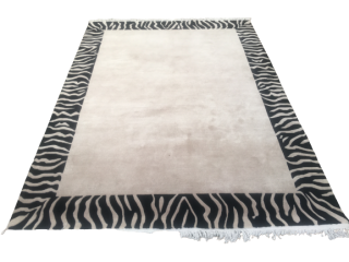 Off White 173 Cm x 238 (5.67 Ft x 7.81 Ft) Cm 60 Knots Handknotted Nepali Carpet/Galaicha